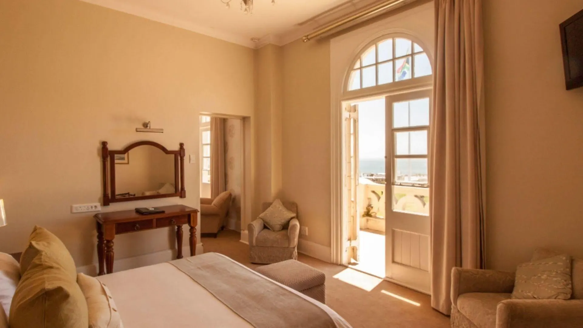 King Edward Hotel Порт-Элизабет